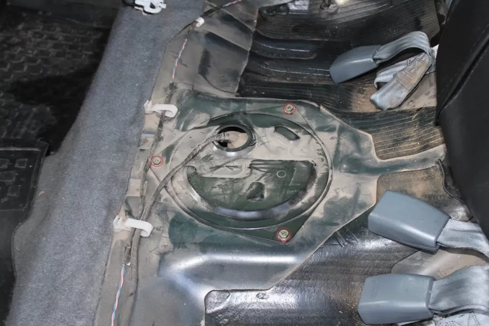 Самостоятельная замена топливного фильтра Ниссан Альмера Классик