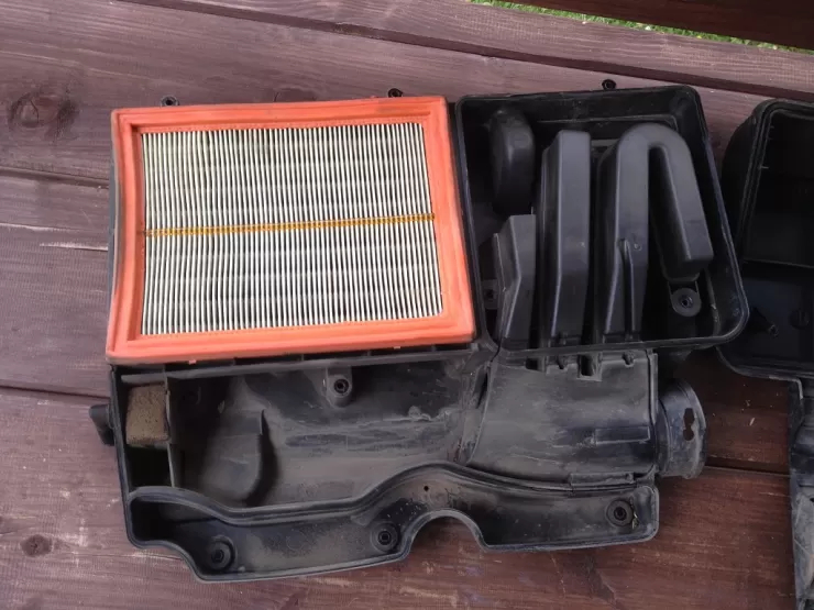 Самостоятельная замена воздушного фильтра Форд Фьюжн