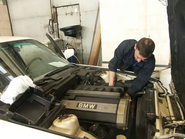 Как стать настоящим автомехаником: ремонт авто своими руками