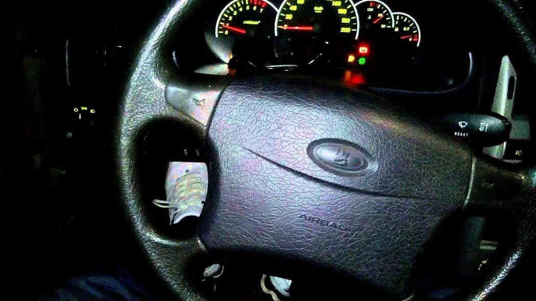 Что лучше, гидроусилитель или электроусилитель руля?