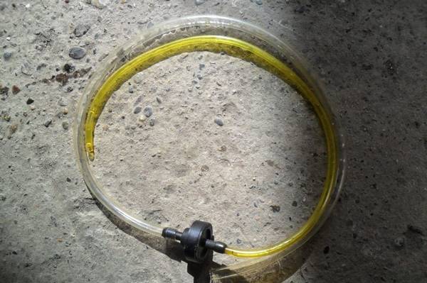 Прокачиваем тормоза на ВАЗ 2115 Сами, быстро и без проблем Прокачиваем тормоза на ВАЗ 2115 Сами, быстро и без проблем