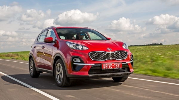 Сравниваем Haval F7, Kia Sportage, Geely Atlas и Renault Arkana Сравниваем Haval F7, Kia Sportage, Geely Atlas и Renault Arkana
