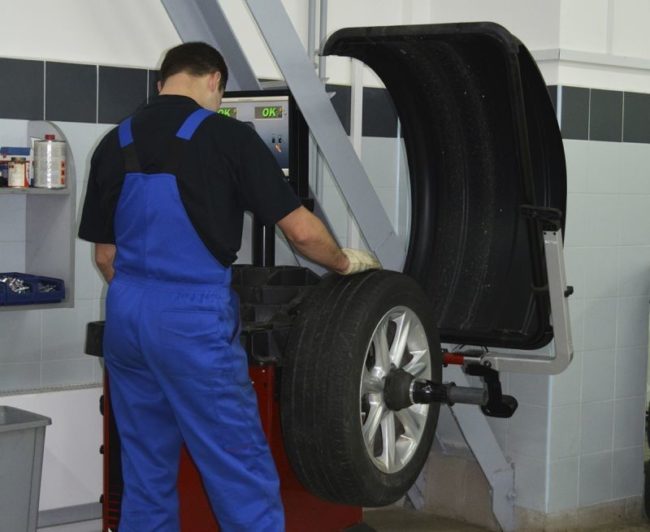 6 грубых ошибок при замене колес, которые допускают даже опытные шиномонтажники 6 грубых ошибок при замене колес, которые допускают даже опытные шиномонтажники