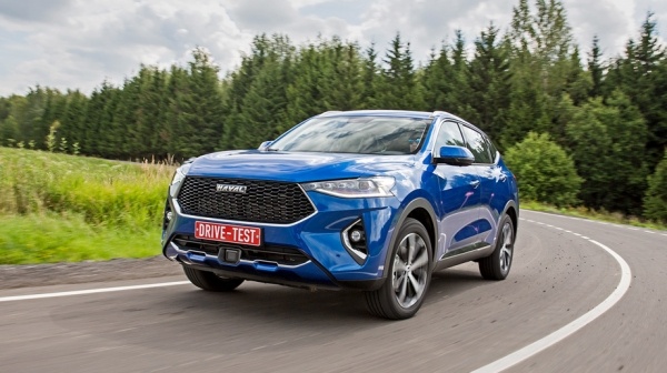 Сравниваем Haval F7, Kia Sportage, Geely Atlas и Renault Arkana Сравниваем Haval F7, Kia Sportage, Geely Atlas и Renault Arkana
