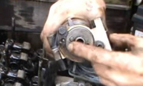 Замена прокладки головки блока цилиндров ВАЗ Замена прокладки головки блока цилиндров ВАЗ