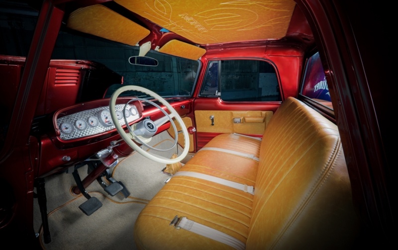 Пикап Mopar Lowliner прозвучал контрапунктом с экспедиционным Рэмом Пикап Mopar Lowliner прозвучал контрапунктом с экспедиционным Рэмом