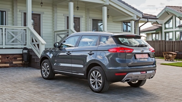 Сравниваем Haval F7, Kia Sportage, Geely Atlas и Renault Arkana Сравниваем Haval F7, Kia Sportage, Geely Atlas и Renault Arkana