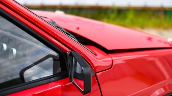 Есть в ней что-то от Ferrari: тюнинг 450-сильного ВАЗ-2108