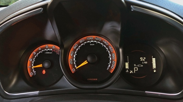 Оцениваем приобретения и потери хэтча Lada Xray Cross с вариатором Оцениваем приобретения и потери хэтча Lada Xray Cross с вариатором