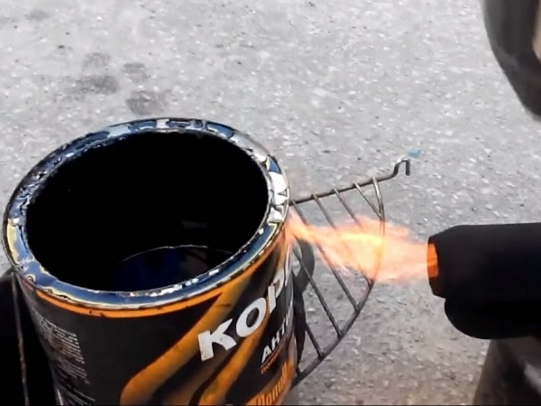 Способы обработки днища автомобиля от коррозии своими руками