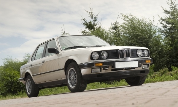 Теория эволюции. Как менялись фирменные «ноздри» автомобилей BMW 