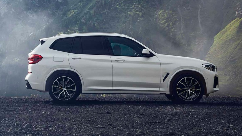 Корпорация BMW представила гибридный X3 с подключаемым модулем