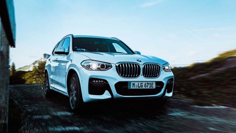 Корпорация BMW представила гибридный X3 с подключаемым модулем