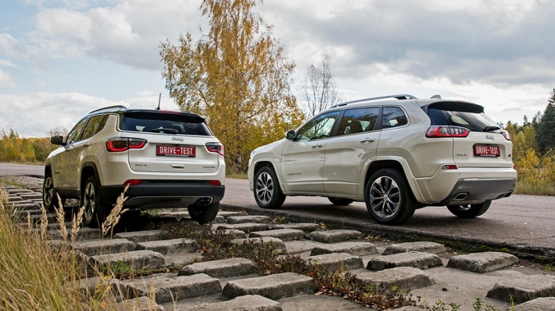 Прикрываем Jeep Compass обновлённым Cherokee Прикрываем Jeep Compass обновлённым Cherokee